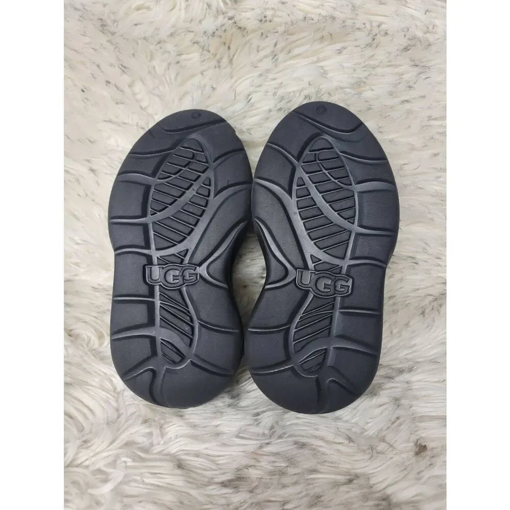 UGG Sport Yeah Clogs, Unisex Youth Size 13